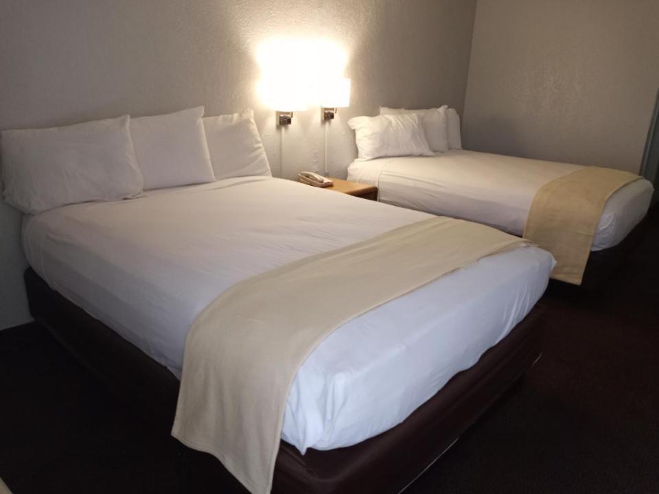 Ez 8 Motel San Jose I Kültér fotó