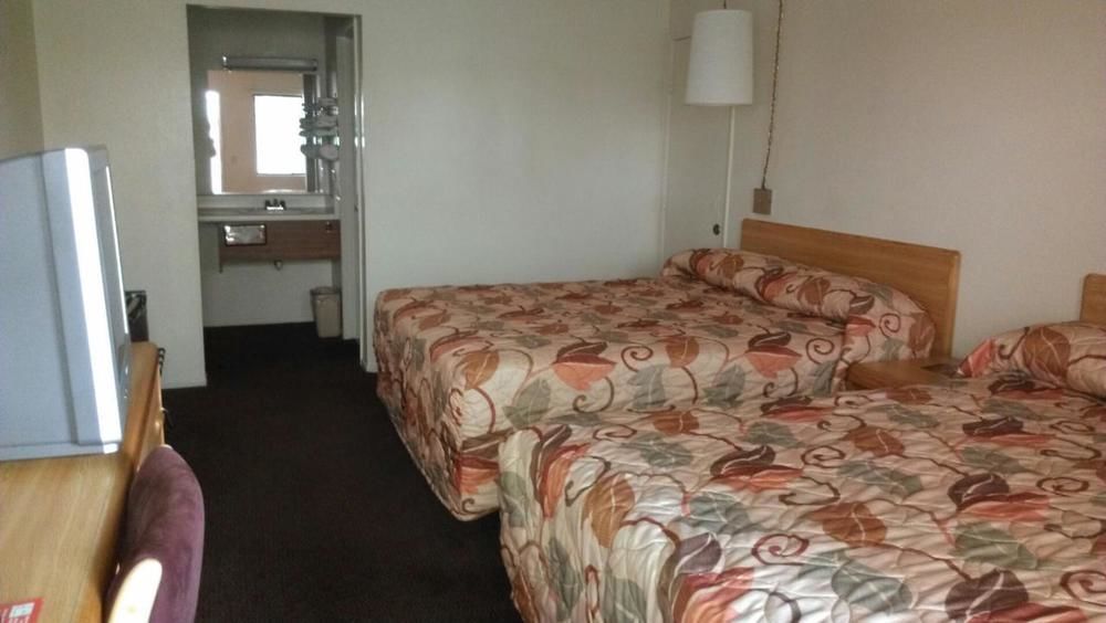 Ez 8 Motel San Jose I Kültér fotó