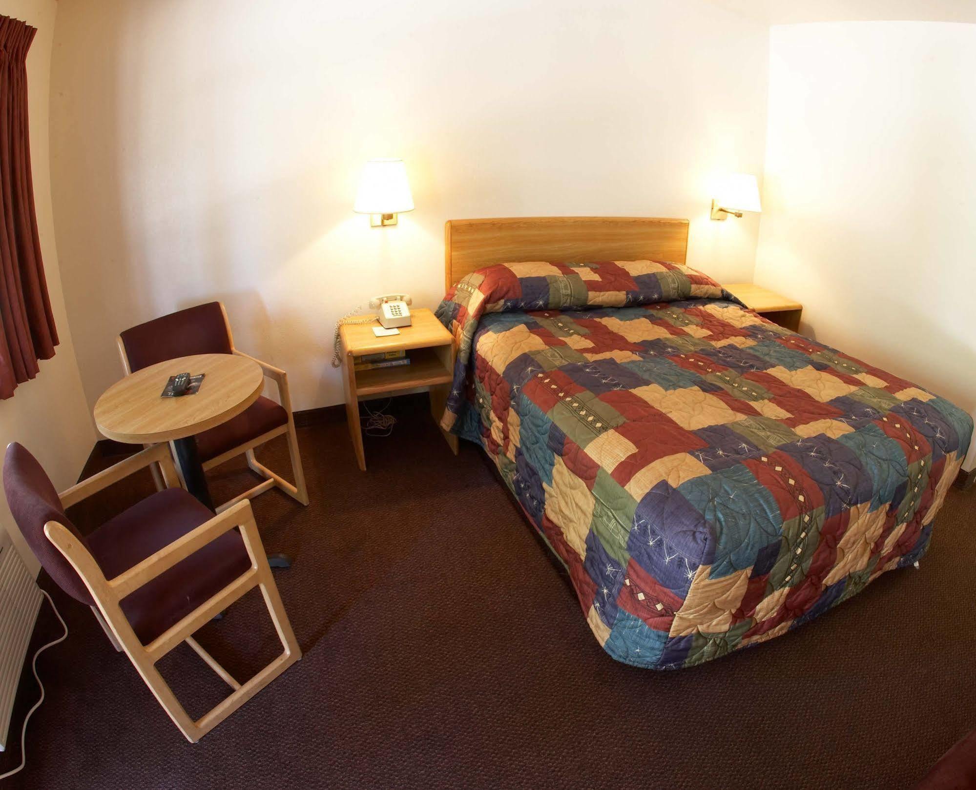 Ez 8 Motel San Jose I Kültér fotó